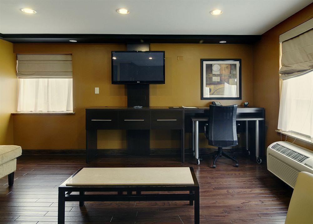 Clarion Inn Elmhurst - Oak Brook Near I-88, I-290, I-294 Extérieur photo