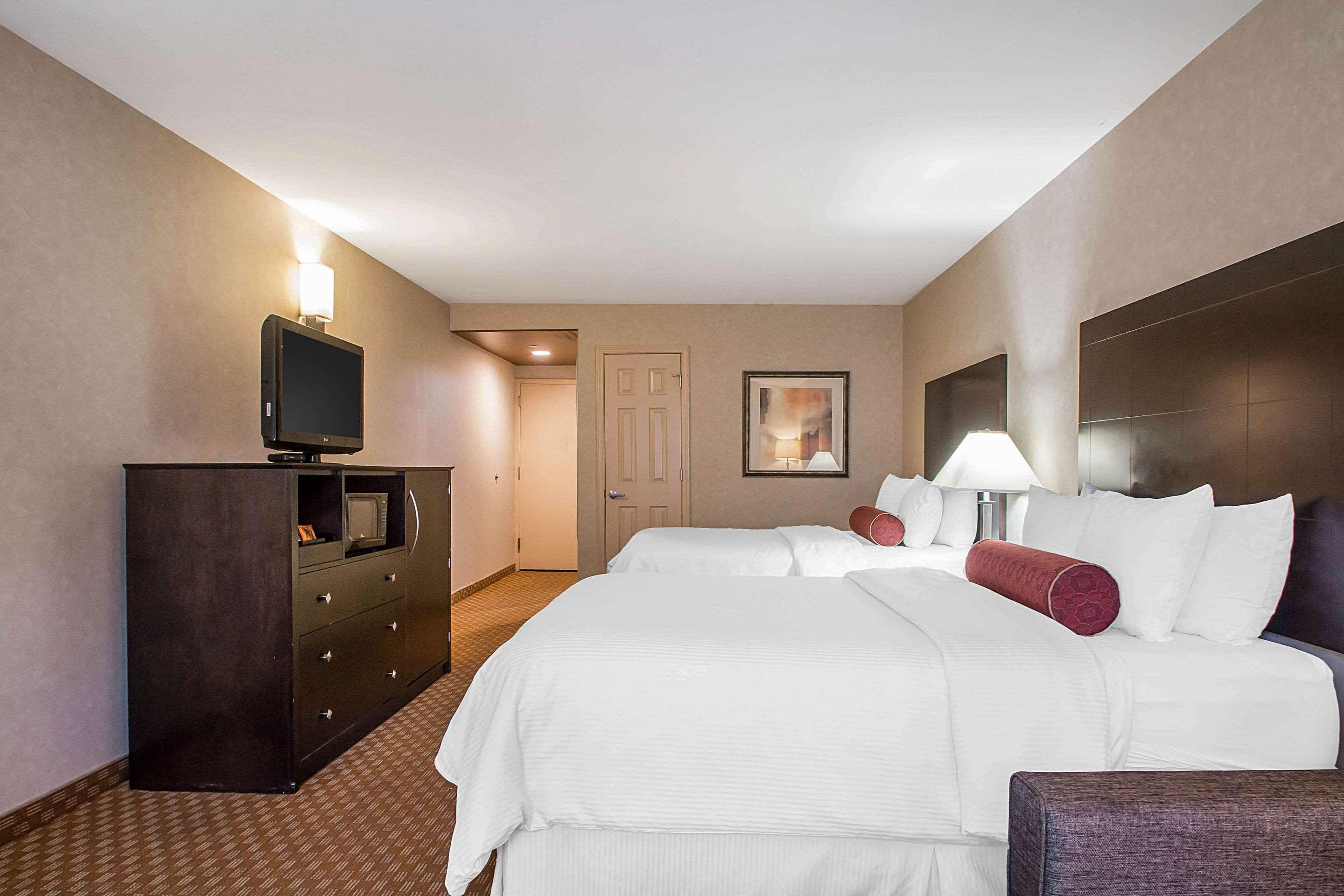 Clarion Inn Elmhurst - Oak Brook Near I-88, I-290, I-294 Extérieur photo