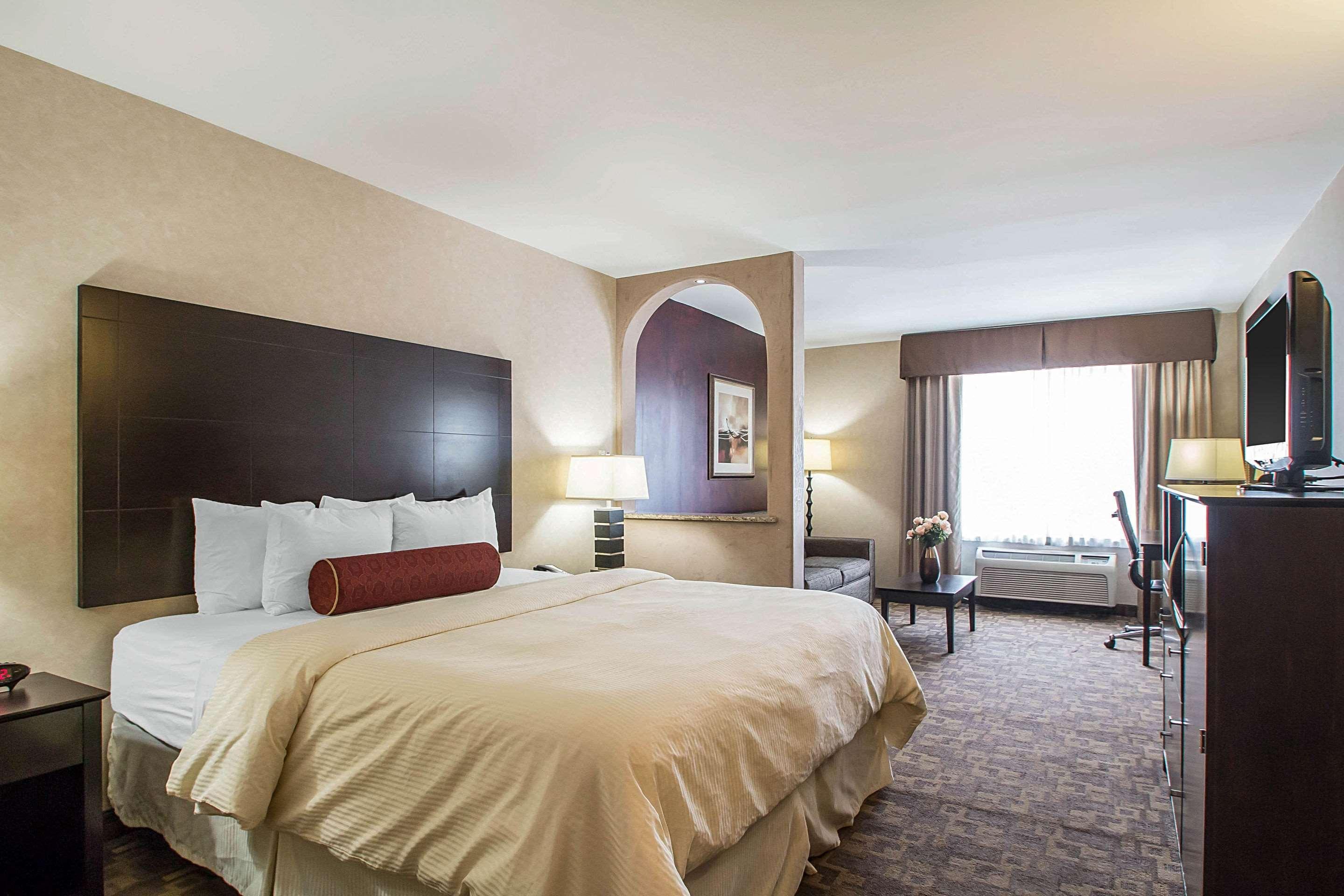 Clarion Inn Elmhurst - Oak Brook Near I-88, I-290, I-294 Extérieur photo