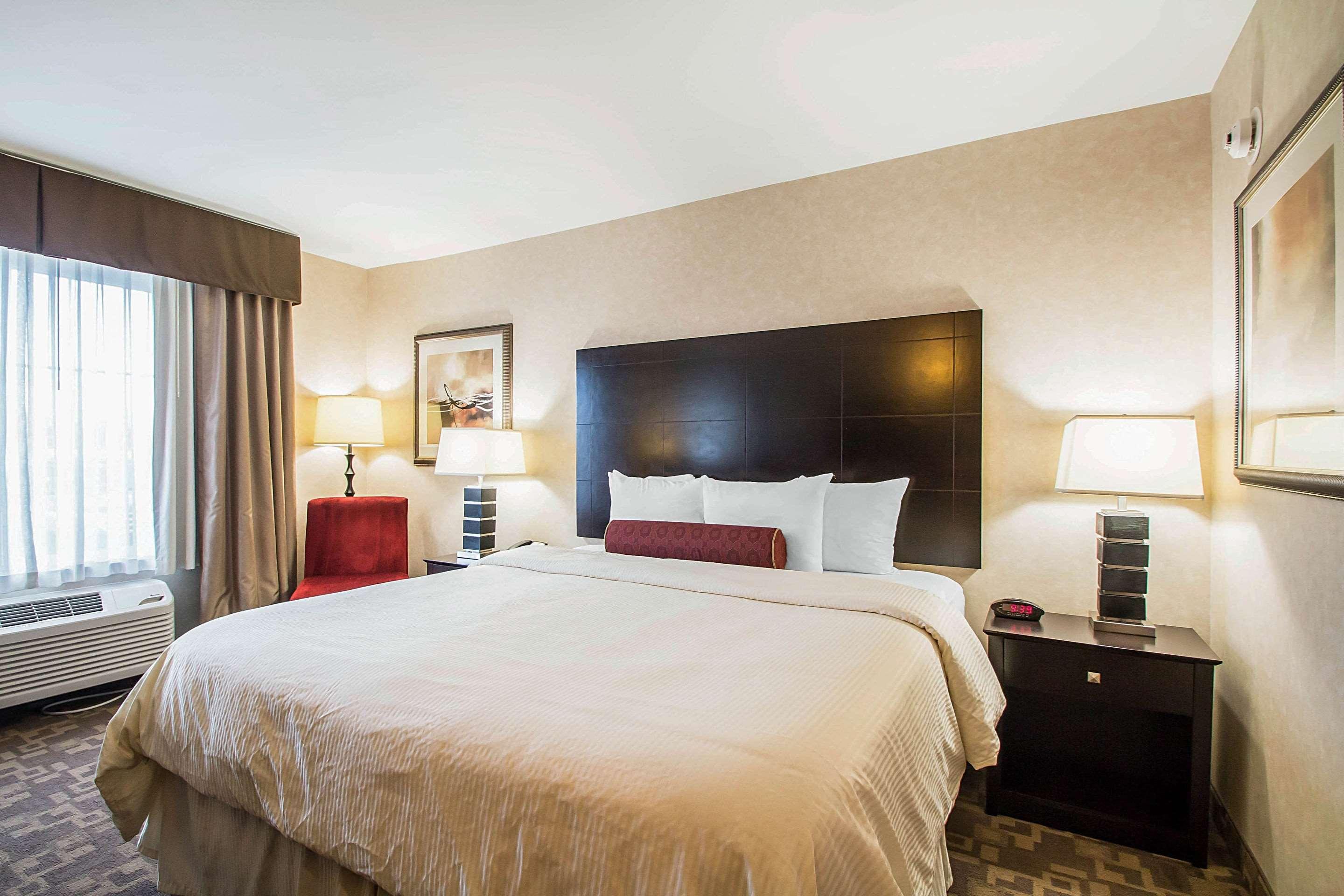 Clarion Inn Elmhurst - Oak Brook Near I-88, I-290, I-294 Extérieur photo