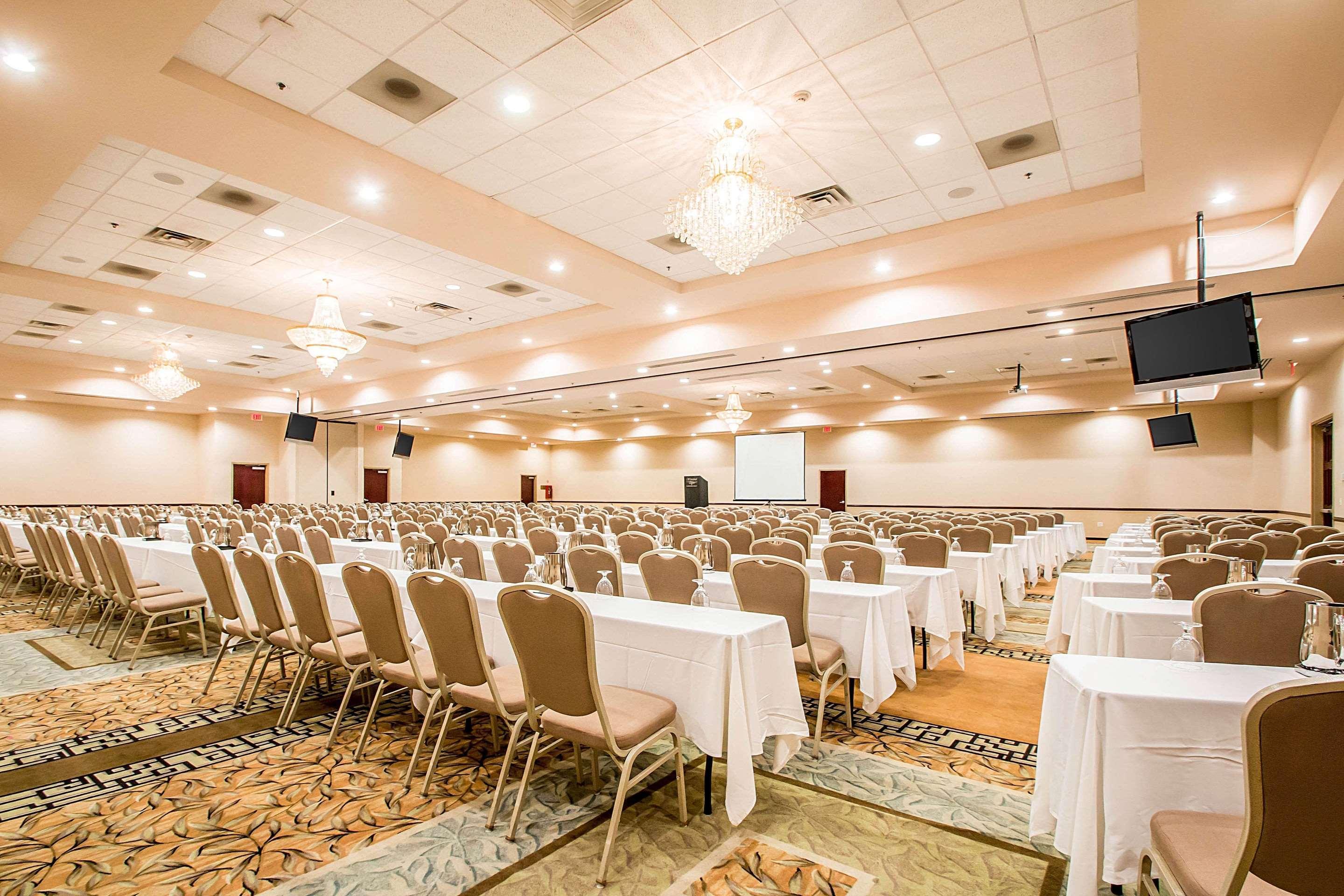 Clarion Inn Elmhurst - Oak Brook Near I-88, I-290, I-294 Extérieur photo