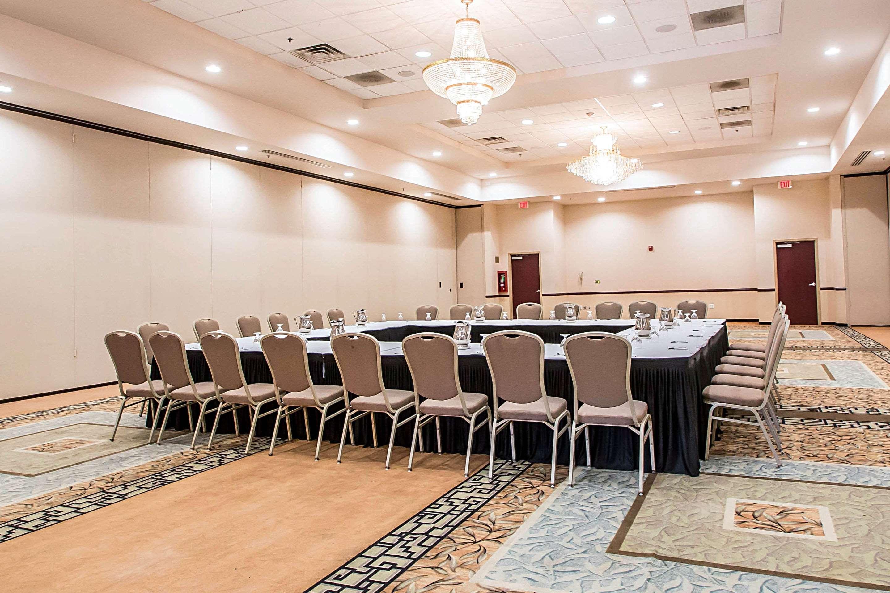 Clarion Inn Elmhurst - Oak Brook Near I-88, I-290, I-294 Extérieur photo