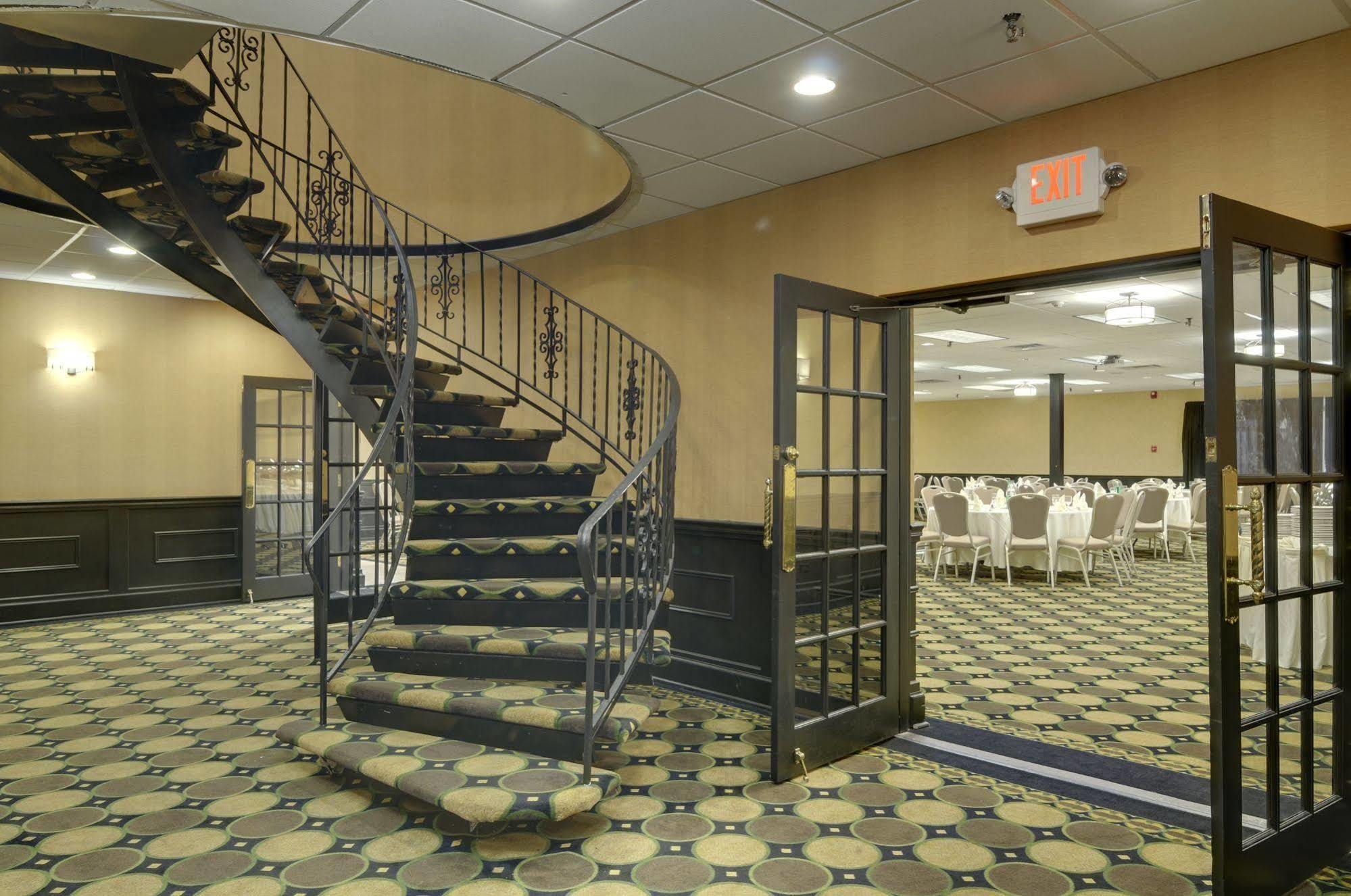 Clarion Inn Elmhurst - Oak Brook Near I-88, I-290, I-294 Extérieur photo